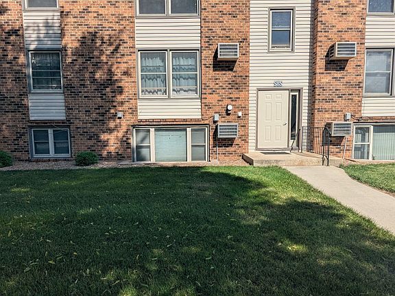 2nd image of 505 Chestnut St APT A