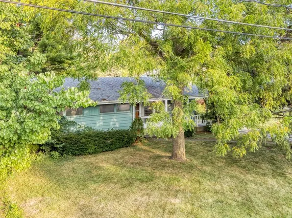 5831 Middaugh Ave, Downers Grove, IL 60516