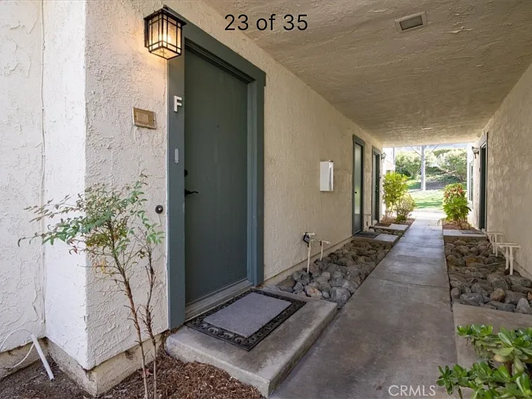 1104 Cleghorn Dr #F — Photo 1