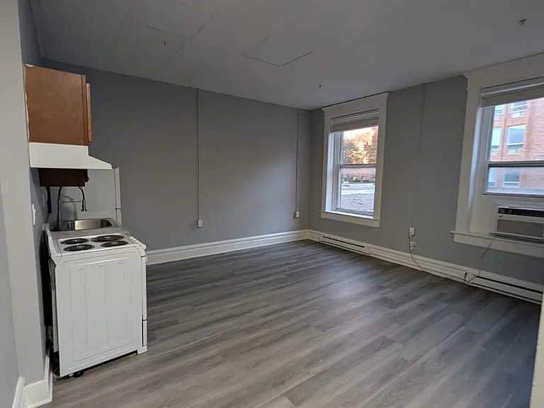 Franklin Park Apartments — Photo 66