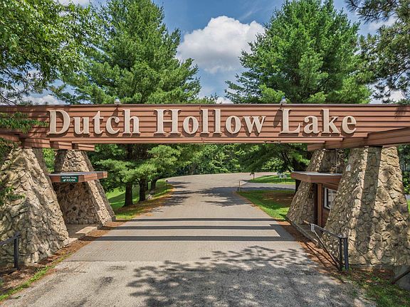 2nd image of 39 Dutch Hollow Rd