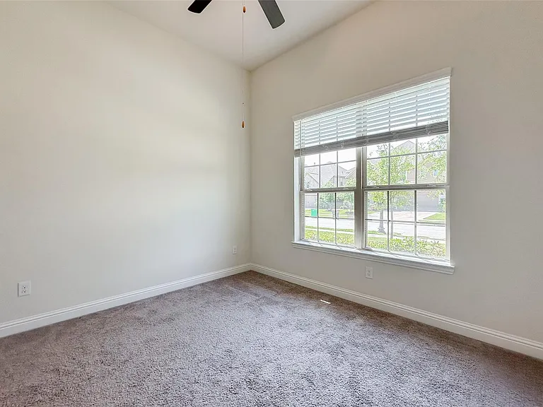 6710 Gallinas Way — Photo 16