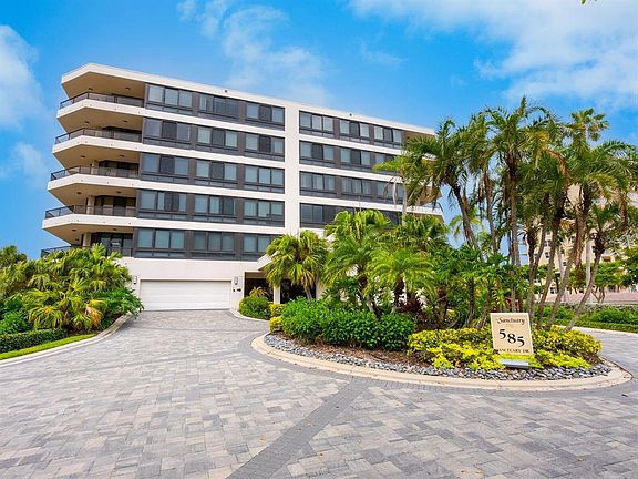 4th image of 585 Sanctuary Dr Unit B103