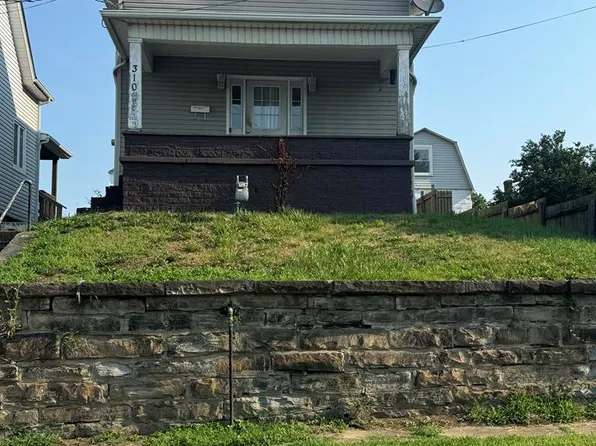 310 10 ST, Moundsville, WV 26041