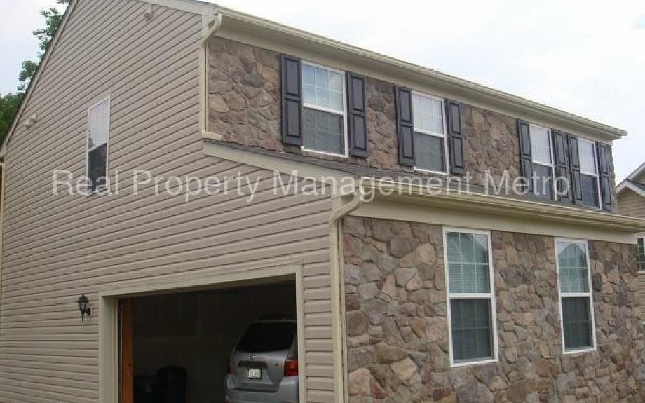 1st image of 5028 John Wayne Dr