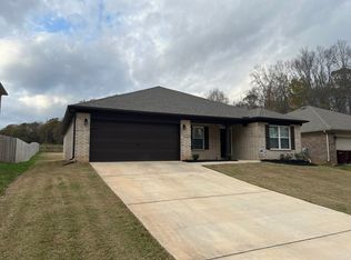 20261 Yarbrough Rd, Athens, AL 35613