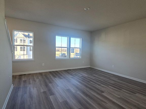 4th image of 36 Canning Rd