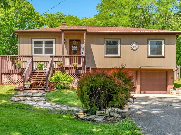 6721 SE Berryton Rd, Berryton, KS 66409