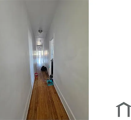 490 S Broadway — Photo 12