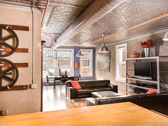 flat3_livingSpace