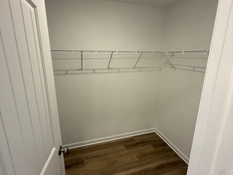835 Middleton Rd — Photo 11