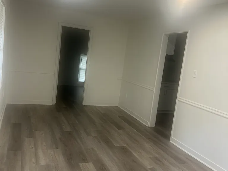 3050 Woodview Dr — Photo 3