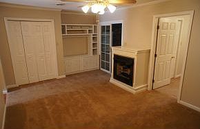 4th image of 17 Heritage Dr #19