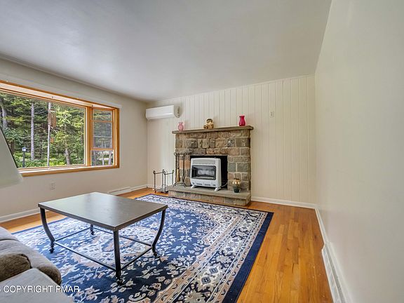 3rd image of 6469 Laurel Rd