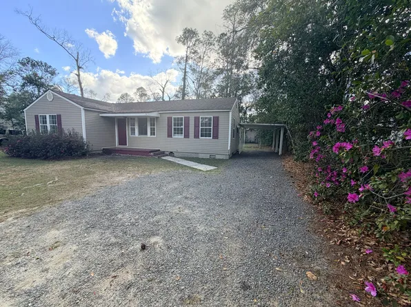 1716 Azalea Dr, Valdosta, GA 31602