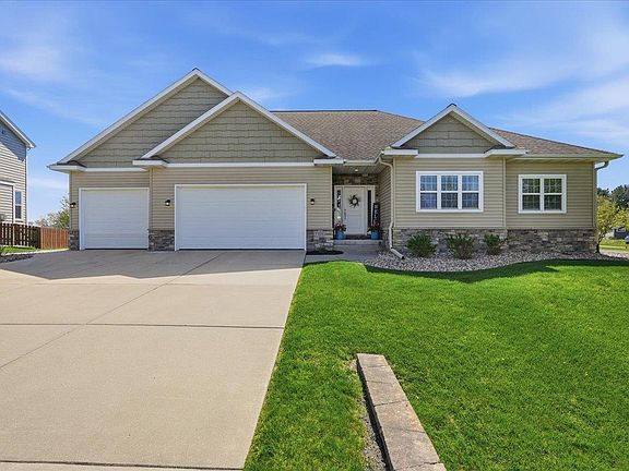 3rd image of 7705 Catchfly Ln