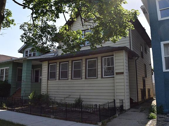 3rd image of 4432 N Christiana Ave