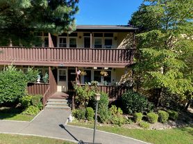 79 Wiltshire Rd, Scarsdale, NY