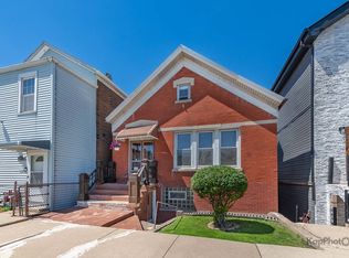 2910 S Quinn St, Chicago, IL 60608