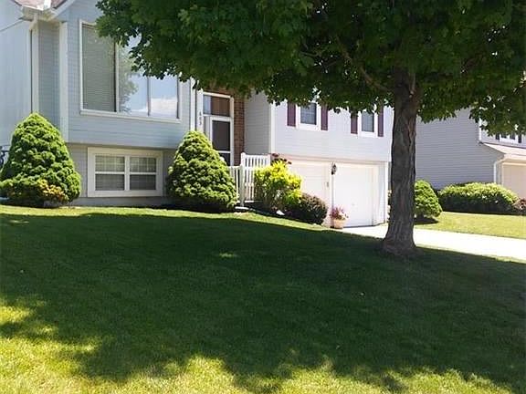 3rd image of 605 SE Battery Dr