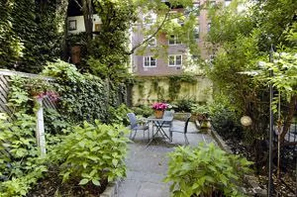 Rented by Douglas Elliman | media 32