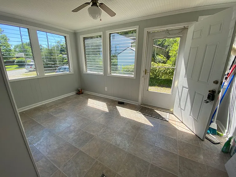 3420 Canterbury St — Photo 7
