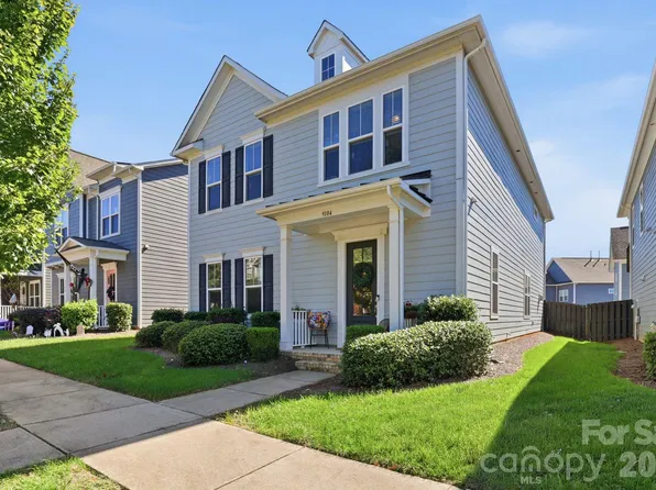9104 Gladden Hill Ln, Pineville, NC 28134