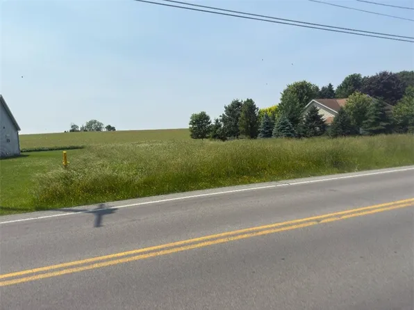 945 Peirson Ave #49, Newark, NY 14513