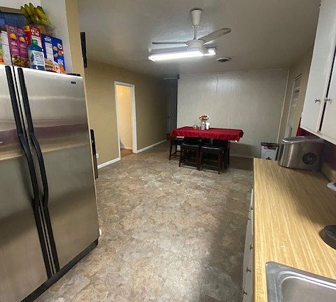 5th image of 4705 Winchester Ave