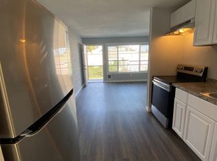 8104 SE Raymond St #10, Portland, OR 97206