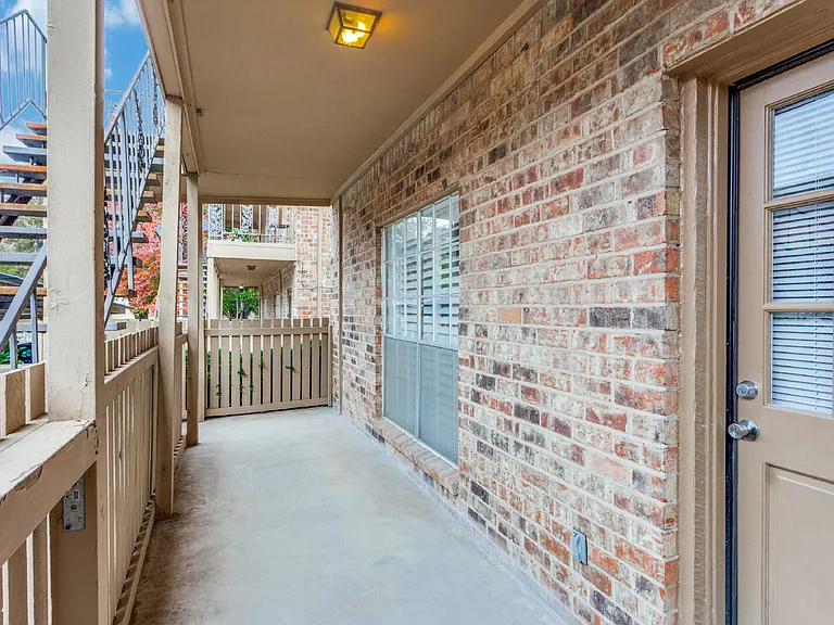 4405 Bellaire Dr S #119 — Photo 11