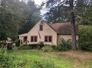 7198 Versailles Plank Rd, Derby, NY 14047