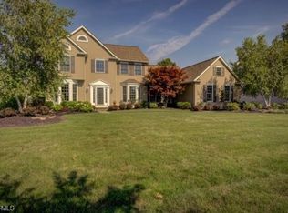 629 Arborside Ln, Avon Lake, OH 44012