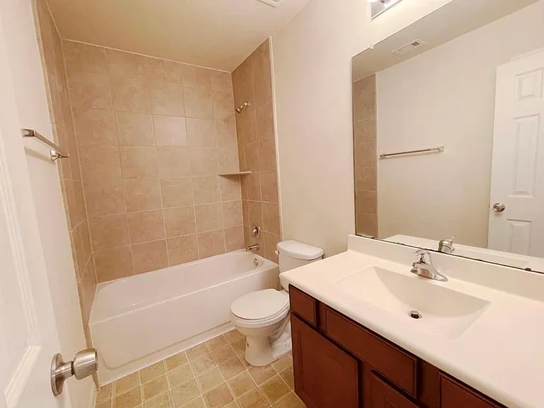 8318 Greys Ln — Photo 13