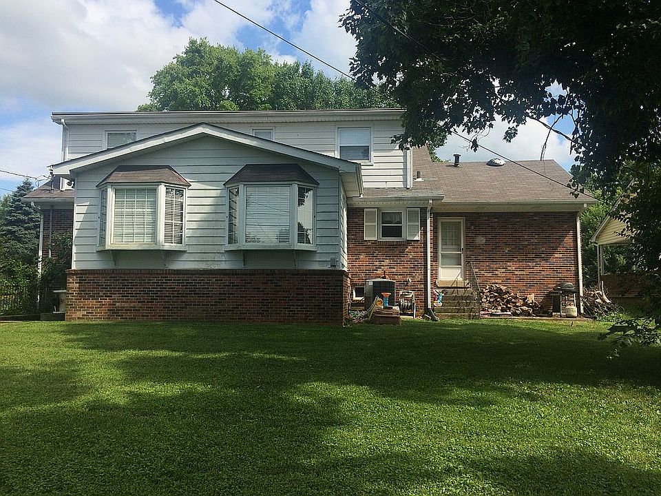 1st image of 174 Bourbon Hills Dr