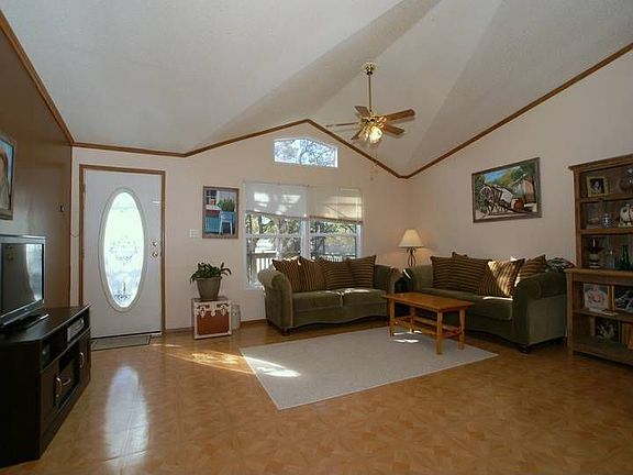 2nd image of 425 Bumblebee Ln