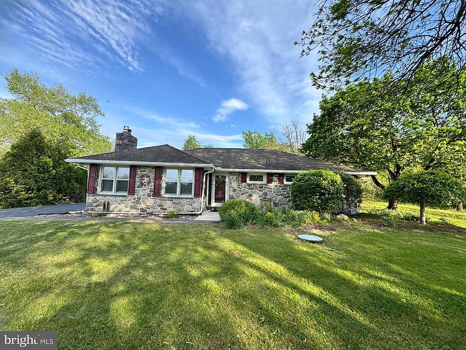 1st image of 2072 Yarnall Rd