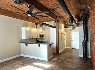 92 Main St APT 101, Deep River, CT 06417