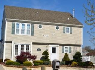 64 Spinnaker Ct, Bayville, NJ 08721