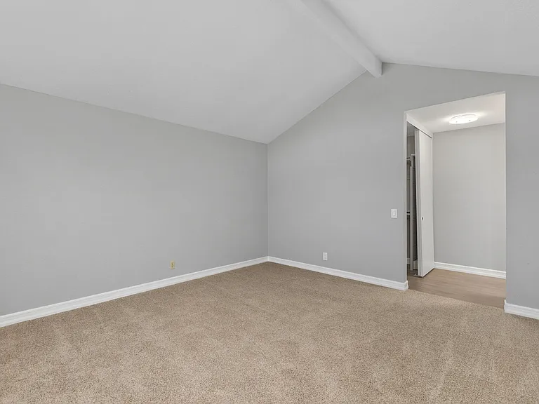 1925 Circle Park Ln — Photo 16