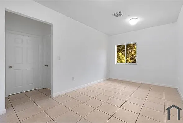 33 E 20th St #205 — Photo 34