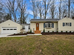 439 Strader Rd, Akron, OH 44305