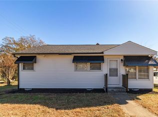 1514 Summit Ave, Greensboro, NC 27405