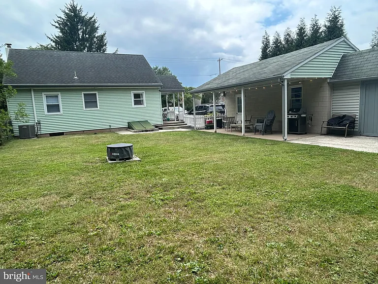 138 E Seven Stars Rd — Photo 41