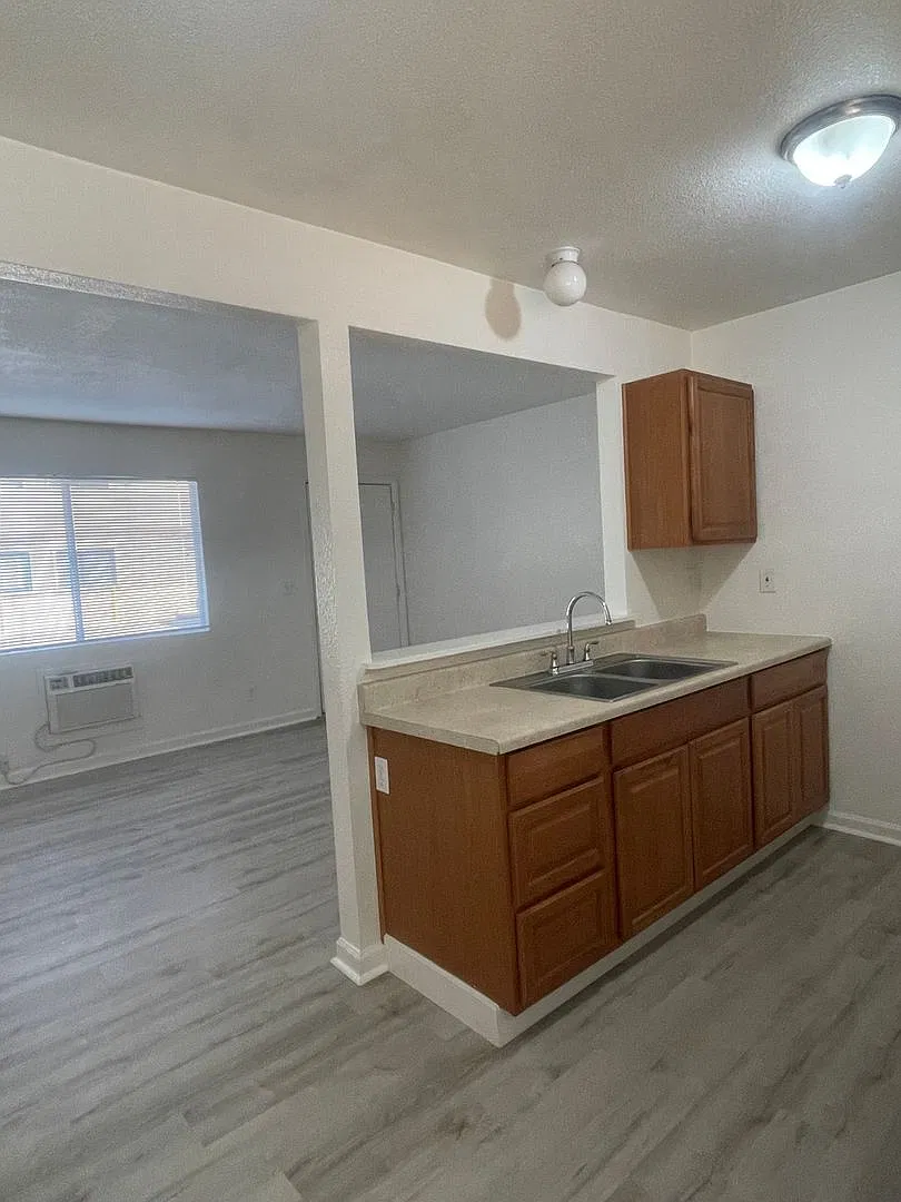 Churn Creek Apartments — Photo 1