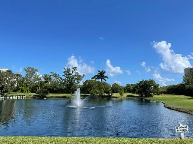 2502 Fairway Dr N — Photo 19