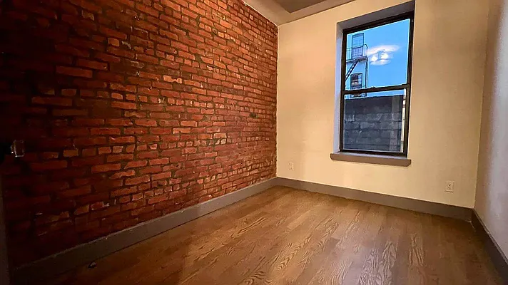 Rented by Prime America Real Estate Inc | media 8