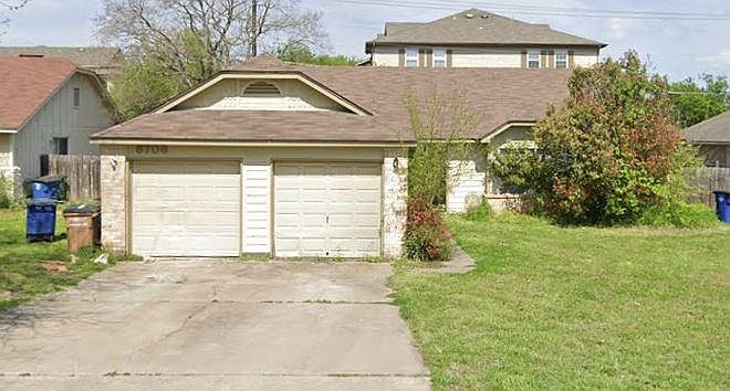 1st image of 8706 Pineridge Dr #B