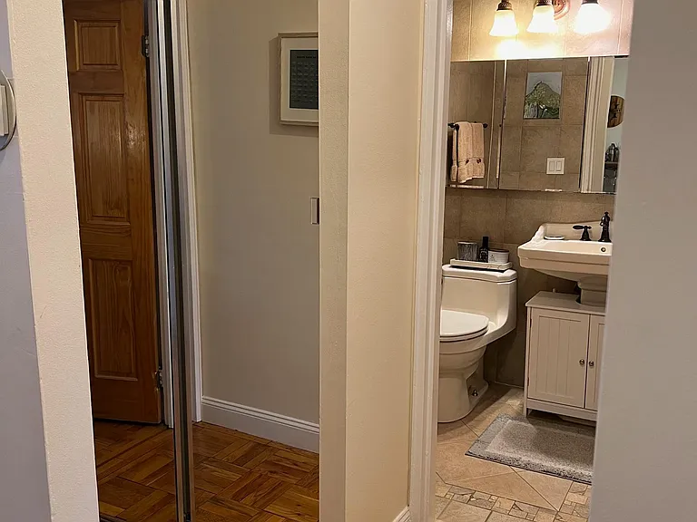 838 Pelhamdale Ave #2K — Photo 11