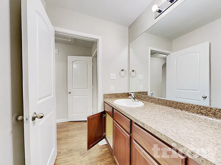 2437 Regatta Ln — Photo 16